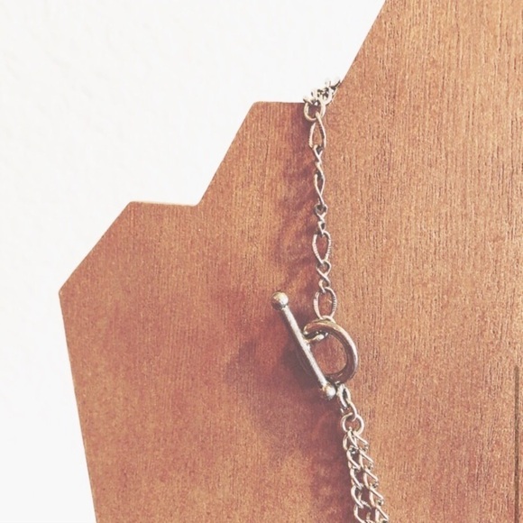 Metal double chain beaded drop necklace - Picture 4 of 5